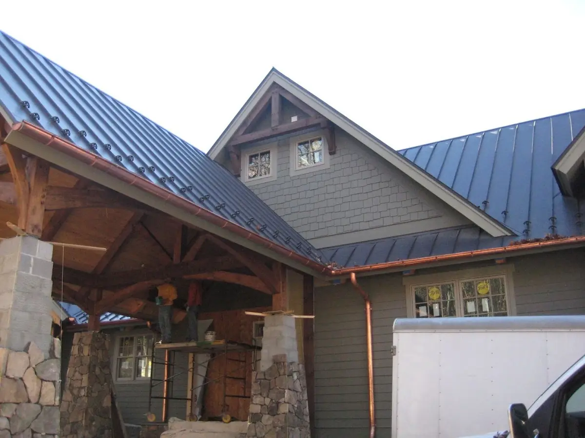 Craftsman Roofing team delivering quality roofing work in College Town